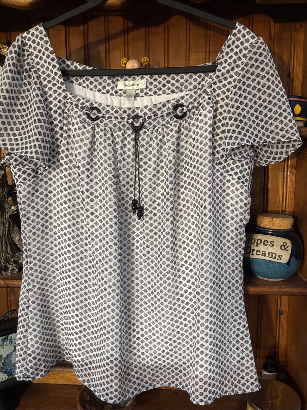 Dress Barn White and Navy Geo Print Short Sleeve Top